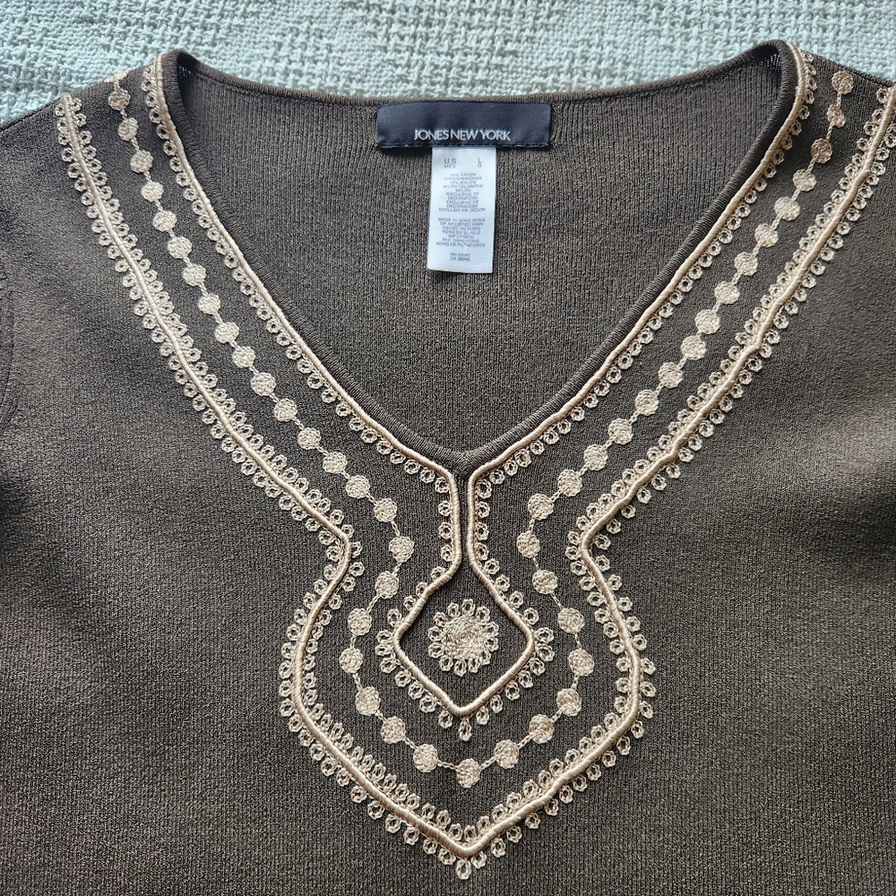 Jones New York Long Sleeve Blouse Embroidered Embellishment Olive Green Size L - Picture 2 of 6